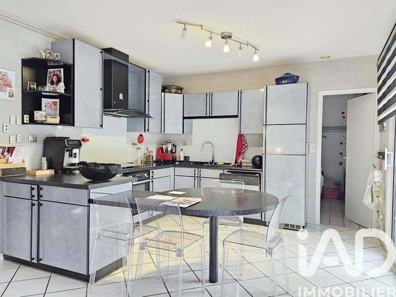 Maison - 140 m² - 7 pièces