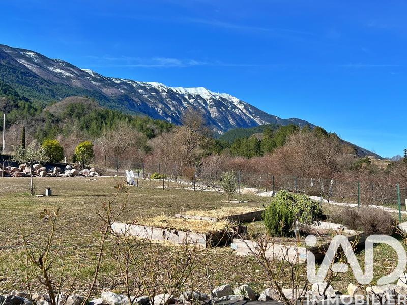 Maison - 266 m² - 7 pièces