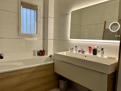 Maison - 102 m² - 4 pièces