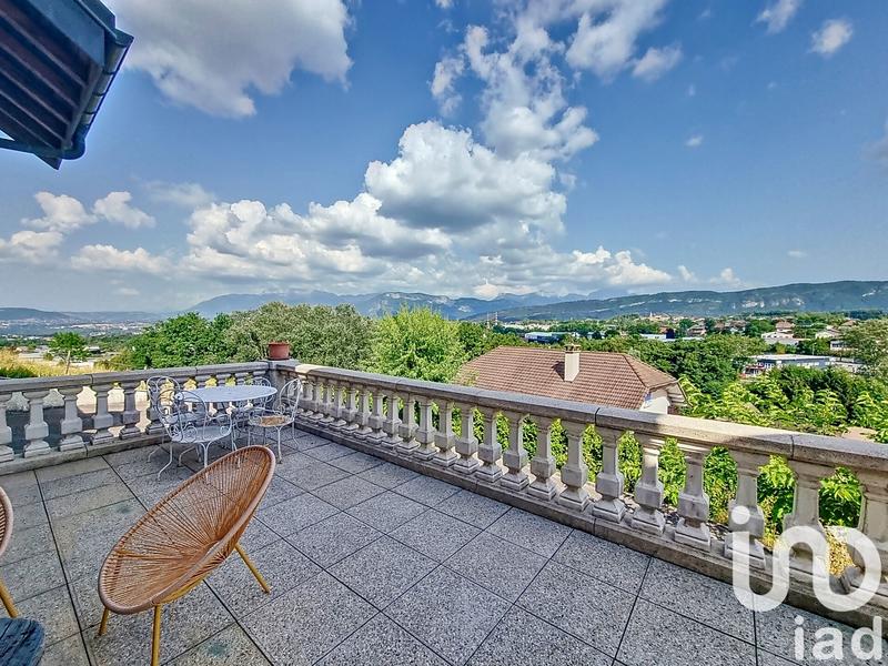 Maison - 190 m² - 5 pièces