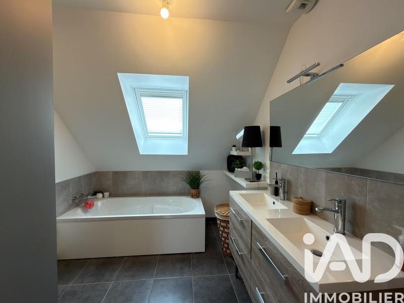 Maison - 139 m² - 5 pièces