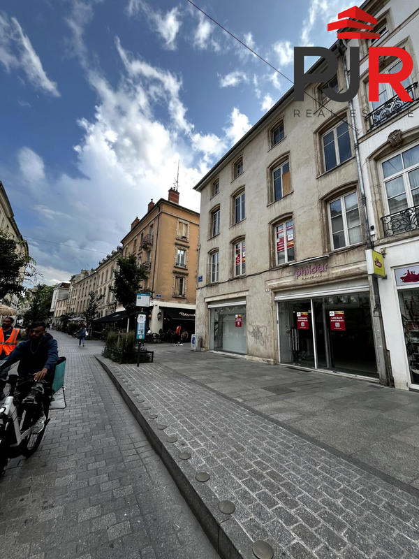 Local commercial - 432 m²