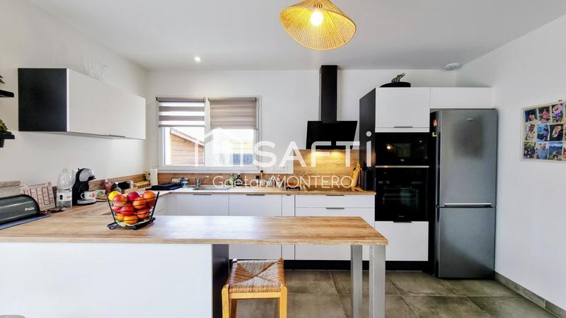 Maison - 95 m² - 4 pièces