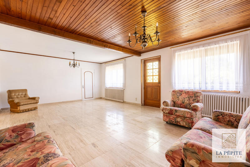 Maison - 104 m² - 4 pièces