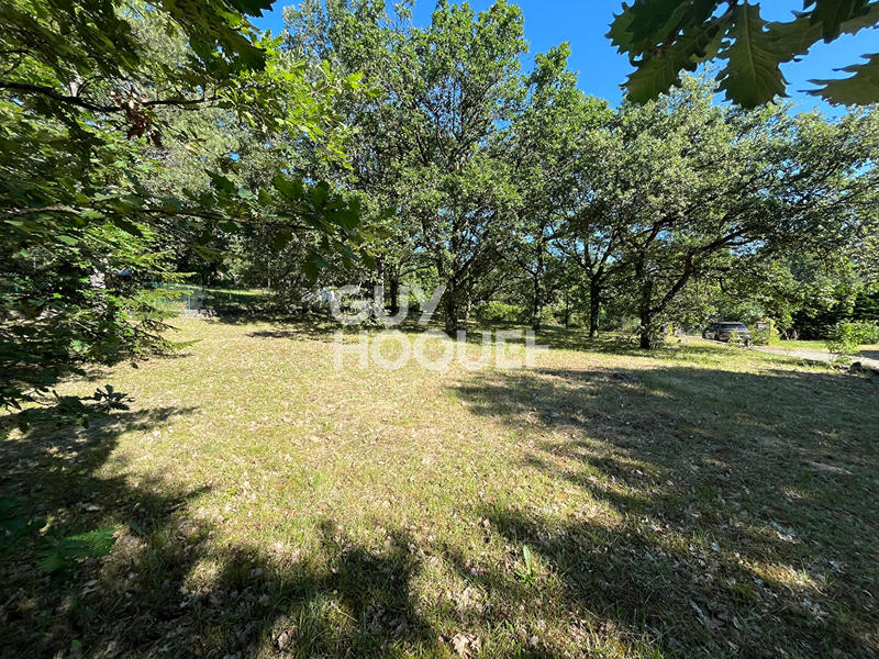 Terrain - 901 m²