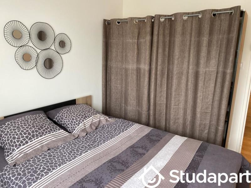 Chambre - 9 m² - 1 pièce