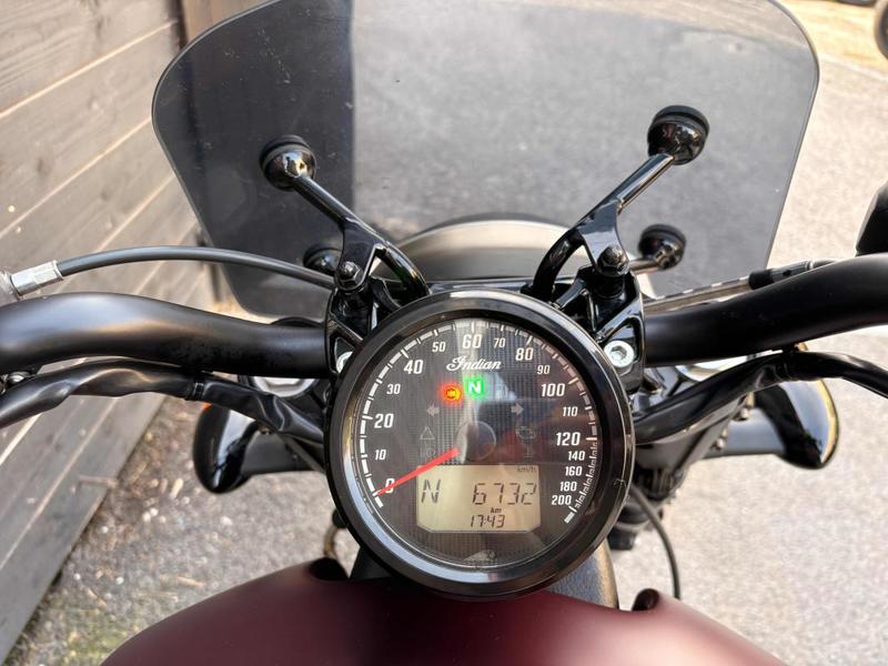 Indian Scout Bobber 1133 Maroon Metallic