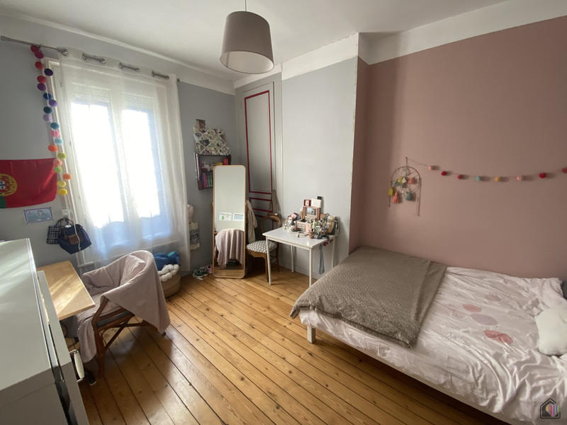 Maison - 194 m² - 10 pièces