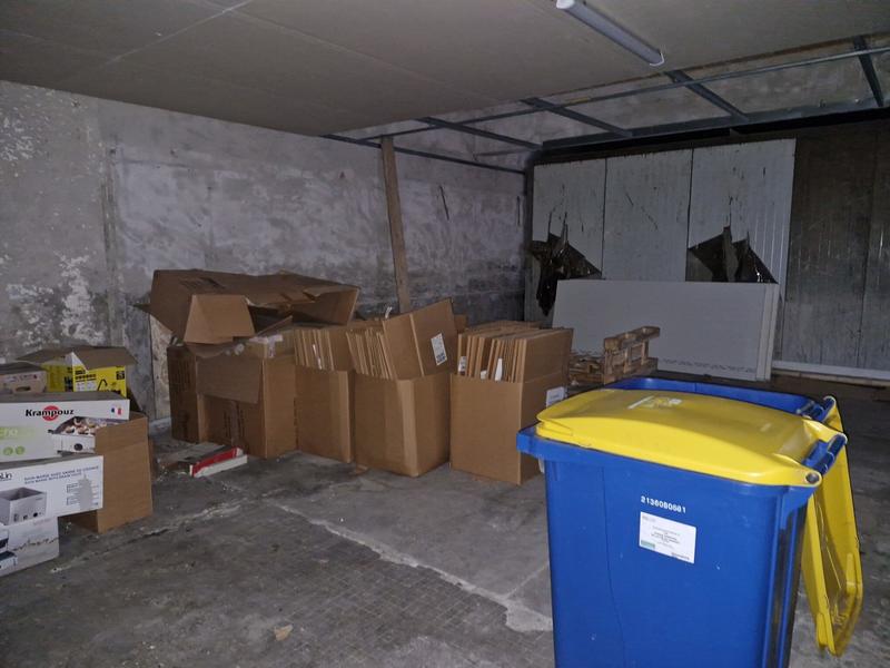 Local commercial - 200 m²