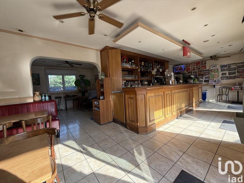 Local commercial - 85 m² - 4 pièces