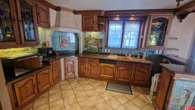 Maison traditionnelle - 137 m² - 6 pièces