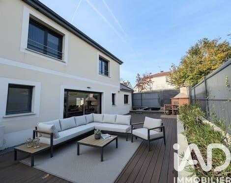 Maison - 157 m² - 6 pièces