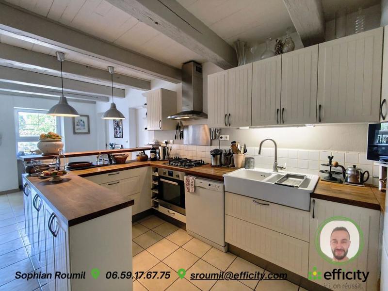 Maison - 147 m² - 7 pièces