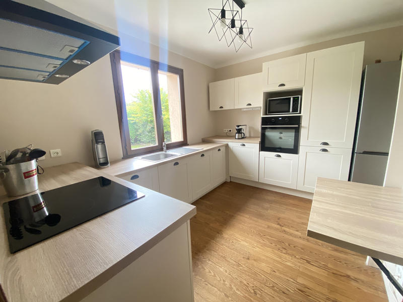 Maison - 114 m² - 8 pièces