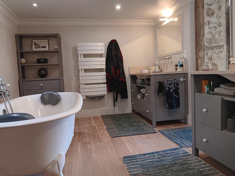 Maison - 300 m² - 6 pièces