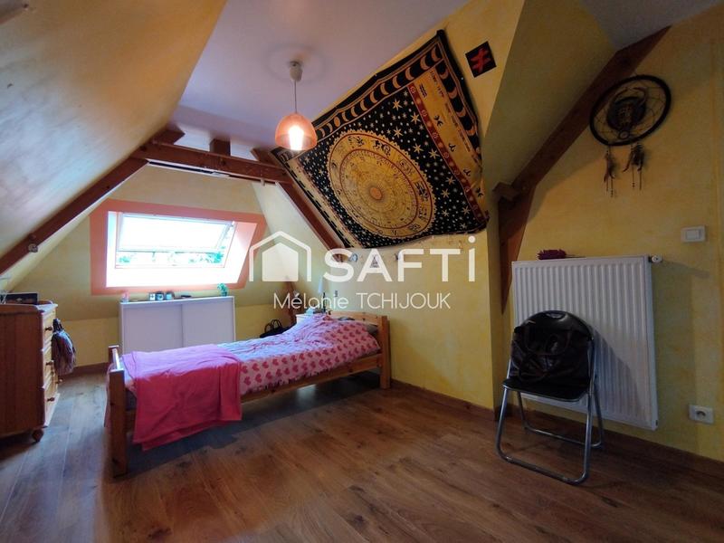 Maison - 215 m² - 9 pièces