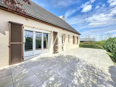 Pavillon - 152 m² - 7 pièces