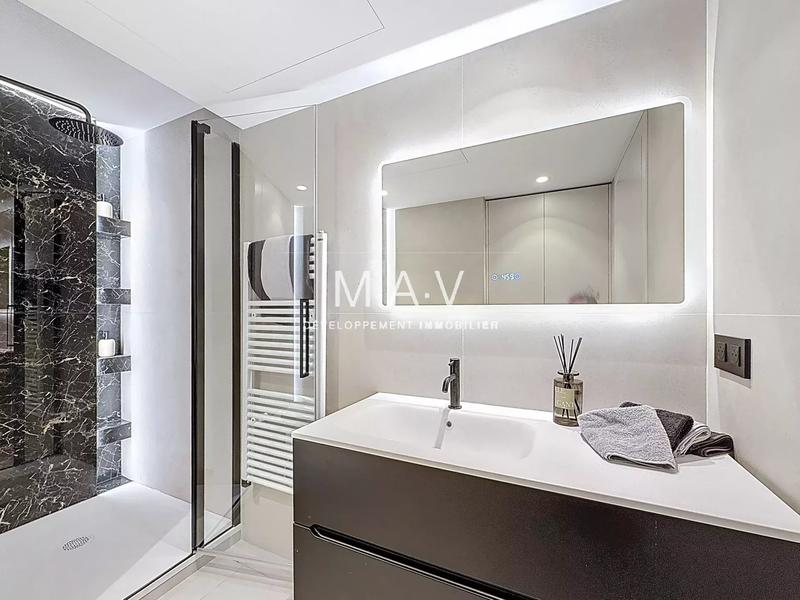 Appartement - 83 m² - 3 pièces