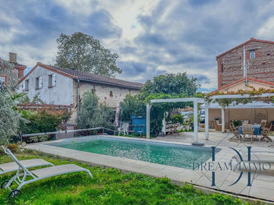 Maison - 190 m² - 7 pièces