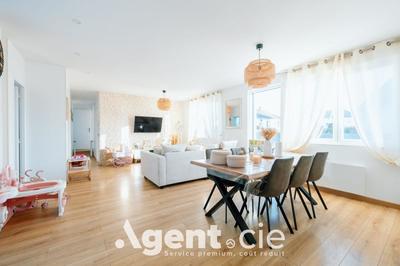 Maison - 81 m² - 5 pièces