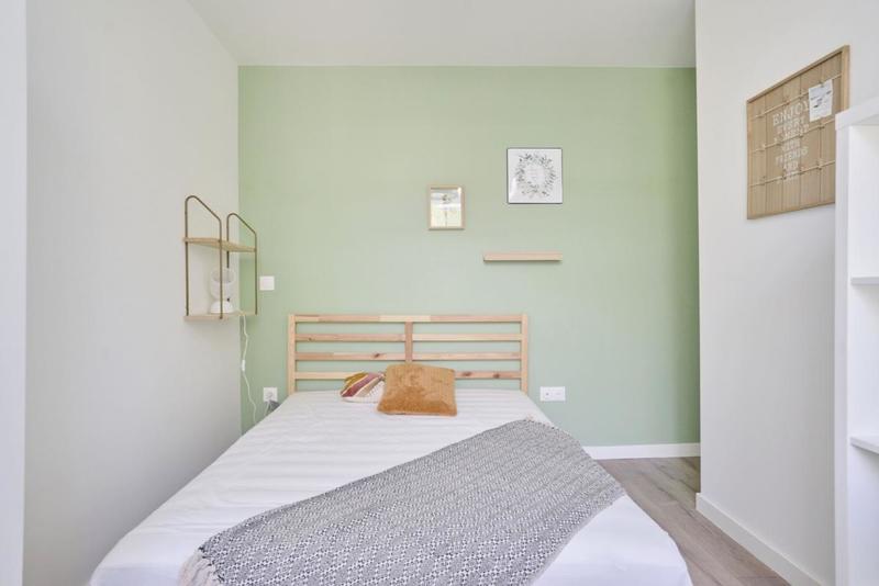 Appartement - 140 m² - 8 pièces