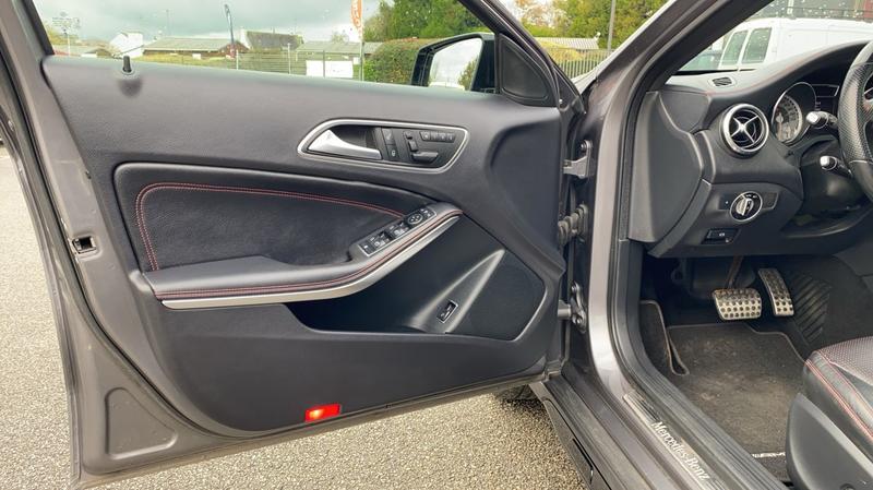 Mercedes Classe Gla 250 211 4Matic 7g-Dct Fascination - Toit ouvrant