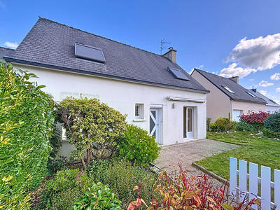 Maison - 93 m² - 5 pièces
