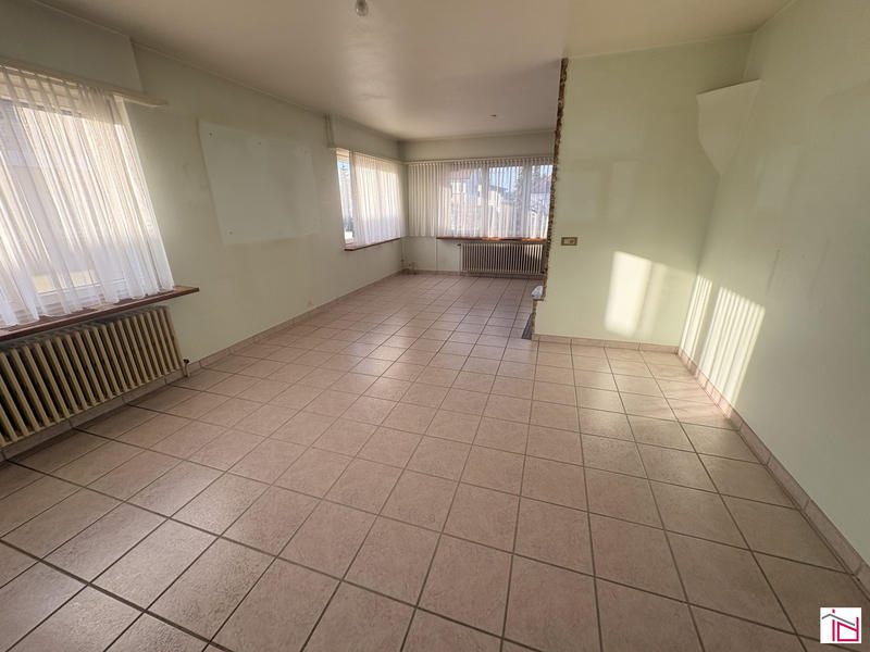 Maison - 185 m² - 6 pièces