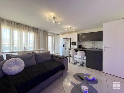 Appartement - 79 m² - 4 pièces