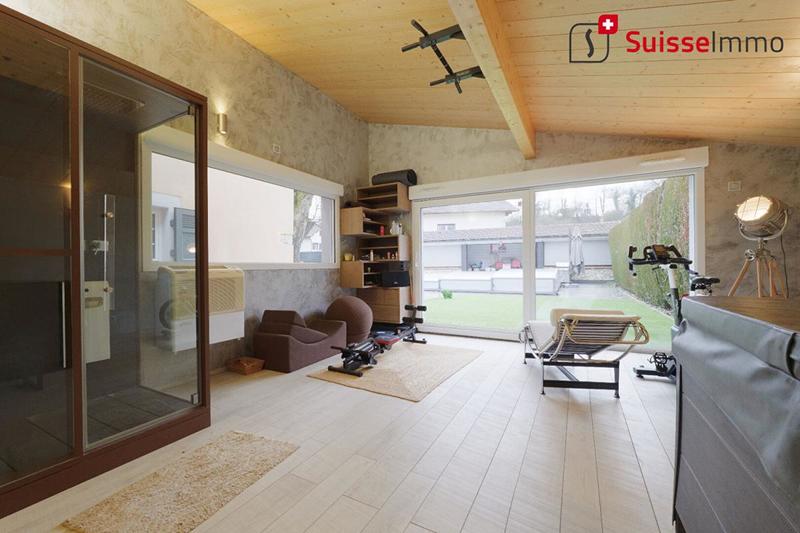 Maison - 295 m² - 10 pièces