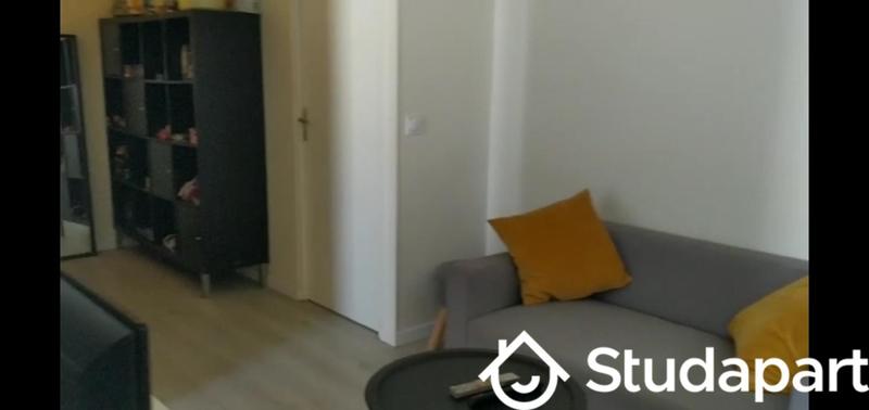 Chambre - 9 m² - 1 pièce