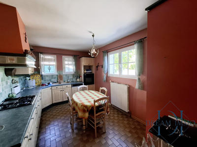 Villa - 190 m² - 6 pièces