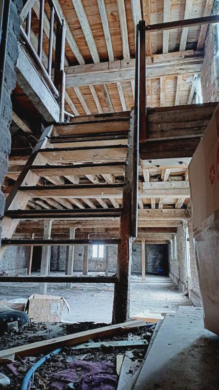 Immeuble - 1 900 m²