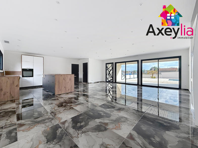 Maison - 125 m² - 5 pièces