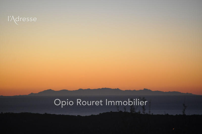 Maison - 231 m² - 7 pièces