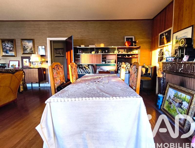 Appartement - 207 m² - 7 pièces