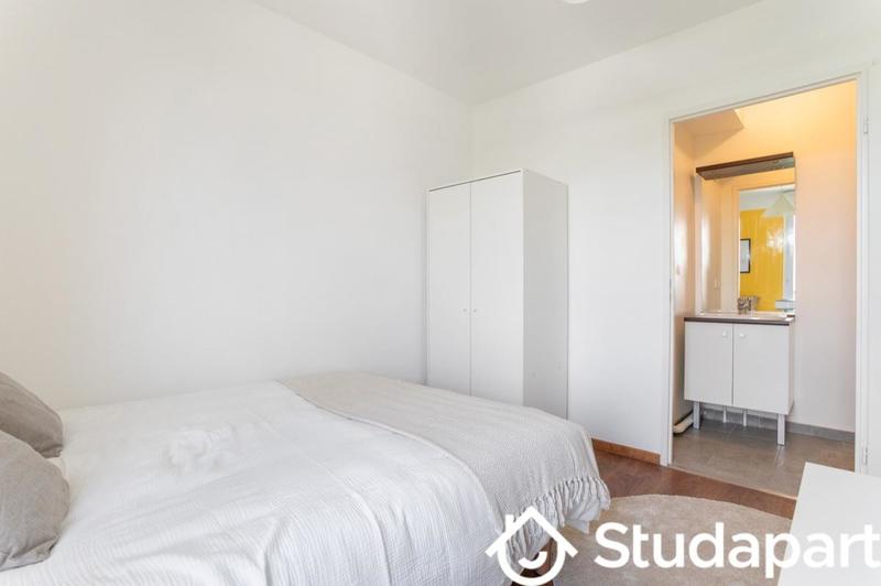 Chambre - 9 m² - 1 pièce