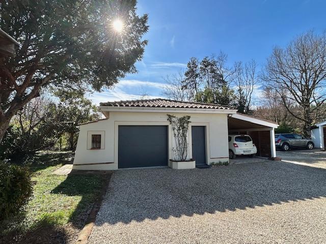 Propriété - 114 m² - 4 pièces