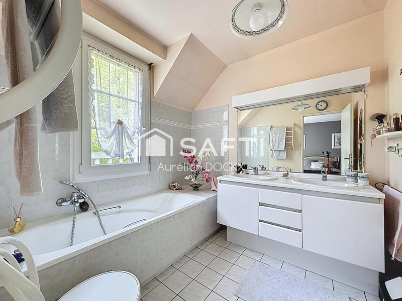 Maison - 110 m² - 5 pièces