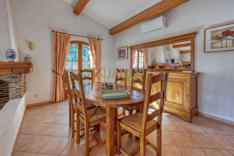 Villa - 190 m² - 8 pièces