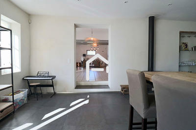 Maison - 259 m² - 8 pièces