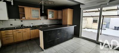 Maison - 90 m² - 4 pièces