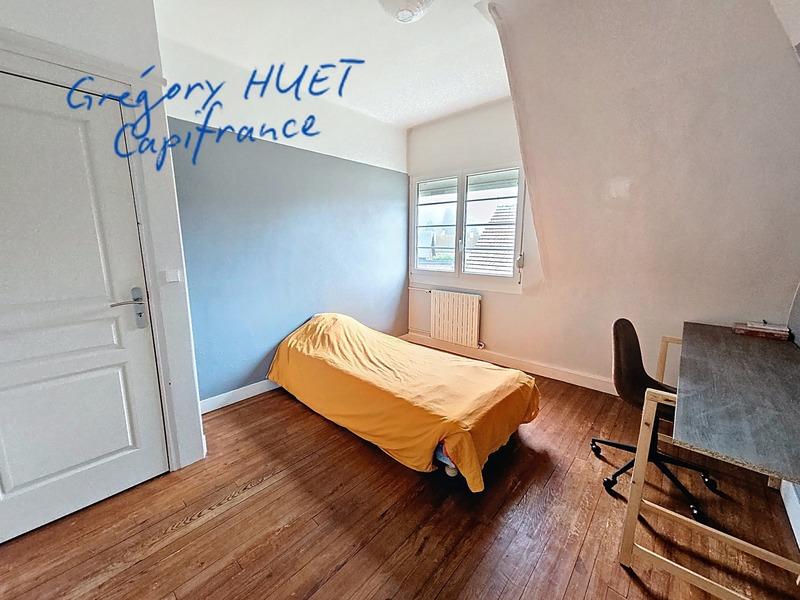 Maison - 137 m² - 6 pièces