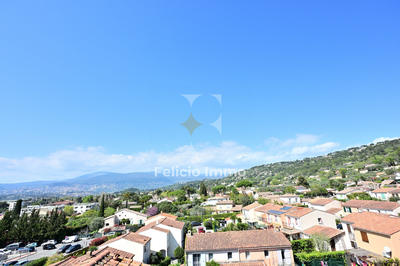 Duplex - 92 m² - 5 pièces