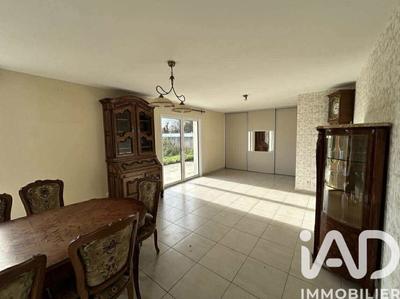 Maison - 95 m² - 4 pièces