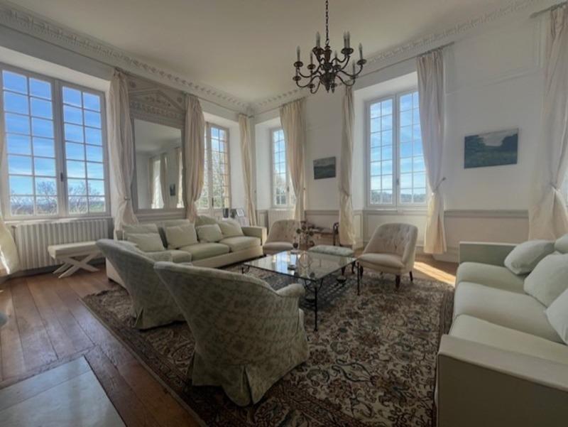 Château - 1 100 m² - 15 pièces