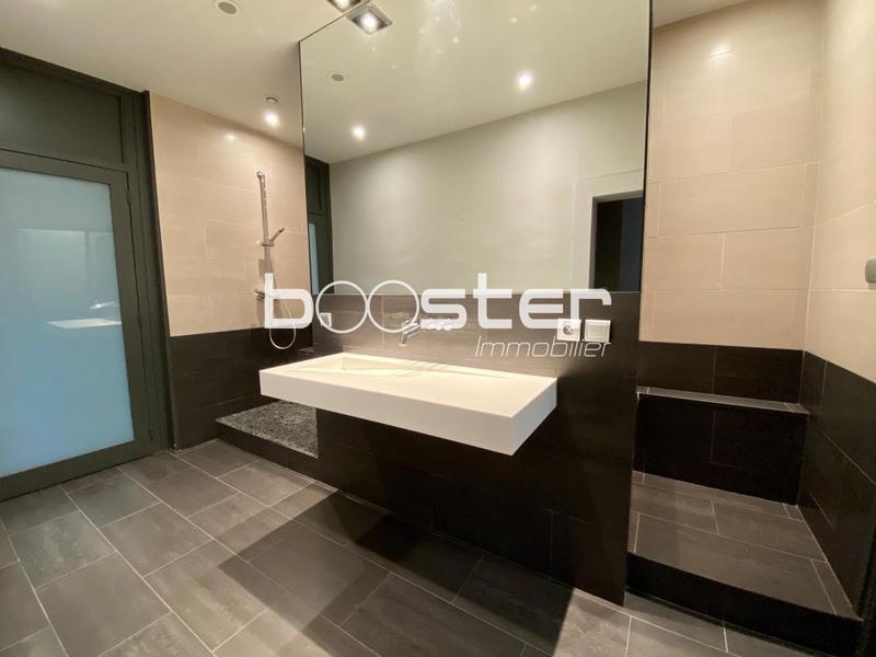 Appartement ancien - 86 m² - 2 pièces