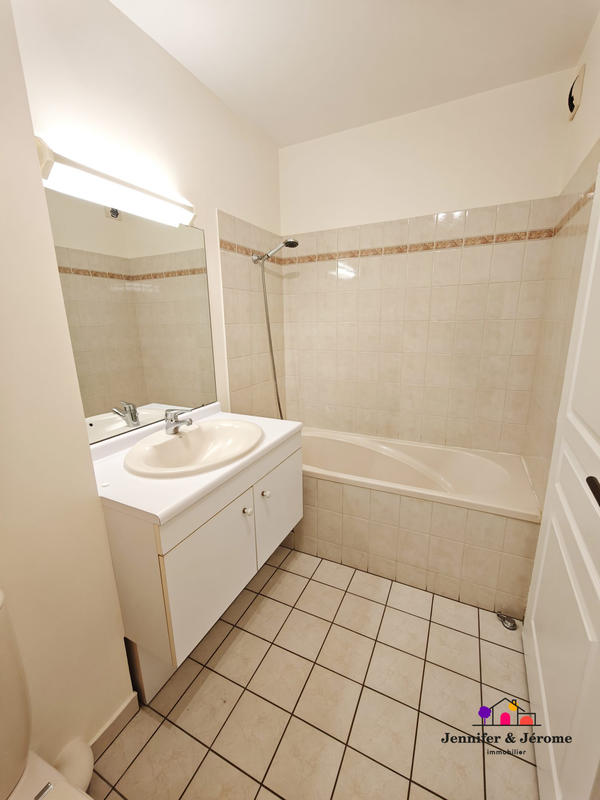 Appartement - 106 m² - 6 pièces