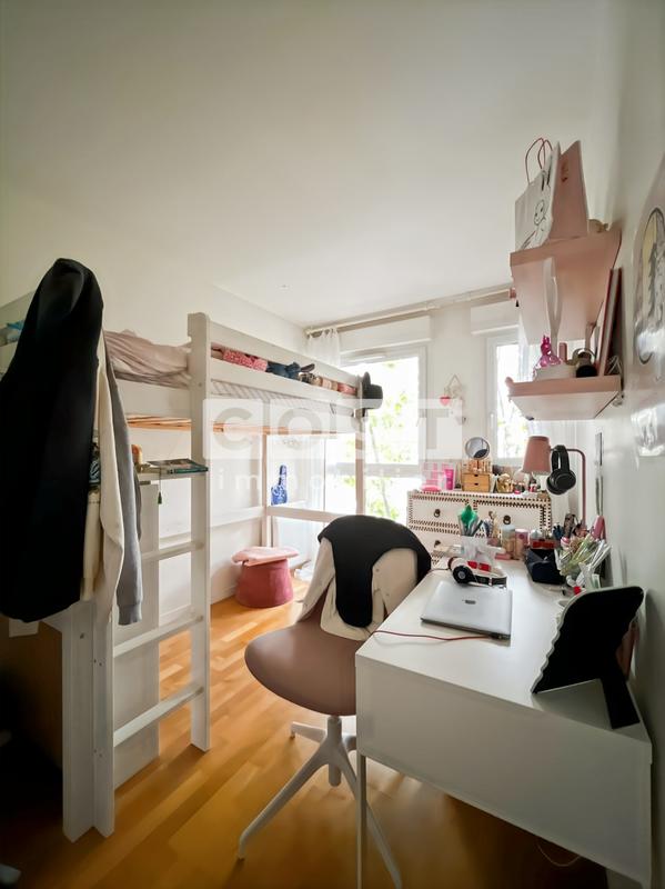 Appartement - 82 m² - 4 pièces