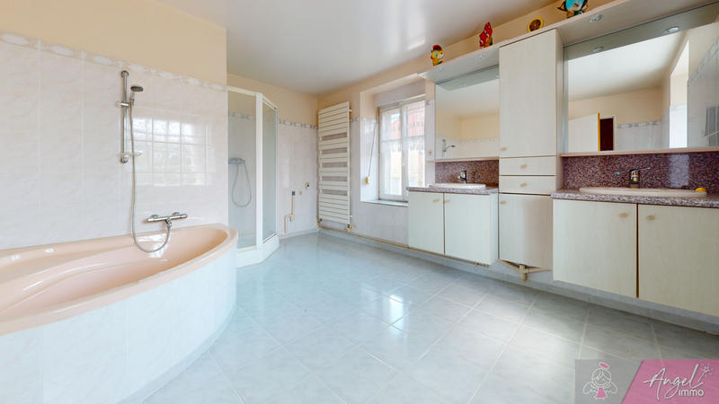 Maison de village - 220 m² - 6 pièces